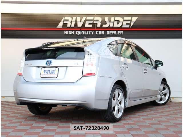 Toyota PRIUS 2009-11 8881652-2