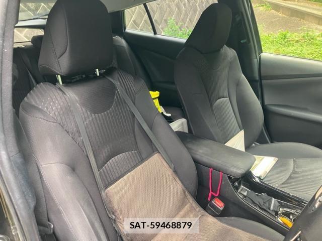 Toyota PRIUS 2018-12 8881650-11