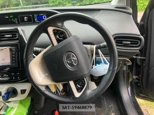 Toyota PRIUS 2018-12 8881650-13