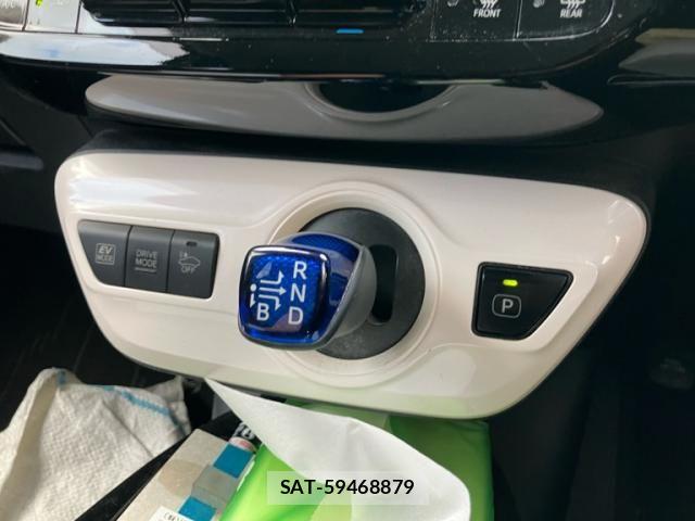 Toyota PRIUS 2018-12 8881650-15
