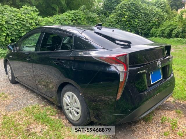 Toyota PRIUS 2018-12 8881650-3