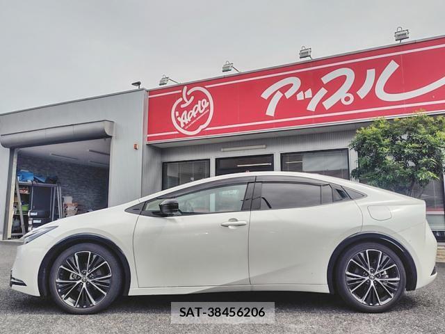 Toyota PRIUS 2023-08 8881592-9