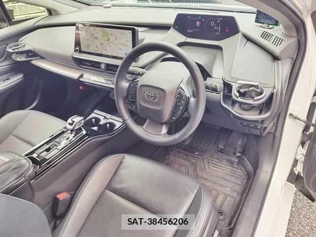 Toyota PRIUS 2023-08 8881592-18