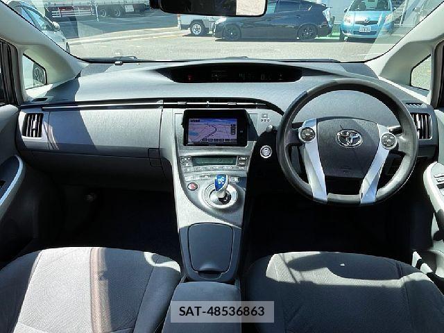 Toyota PRIUS 2010-08 8881664-1