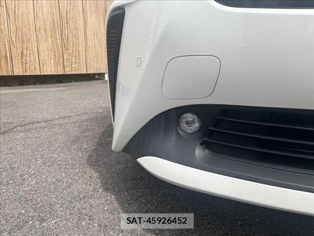 Toyota PRIUS 2019-08 8881620-23