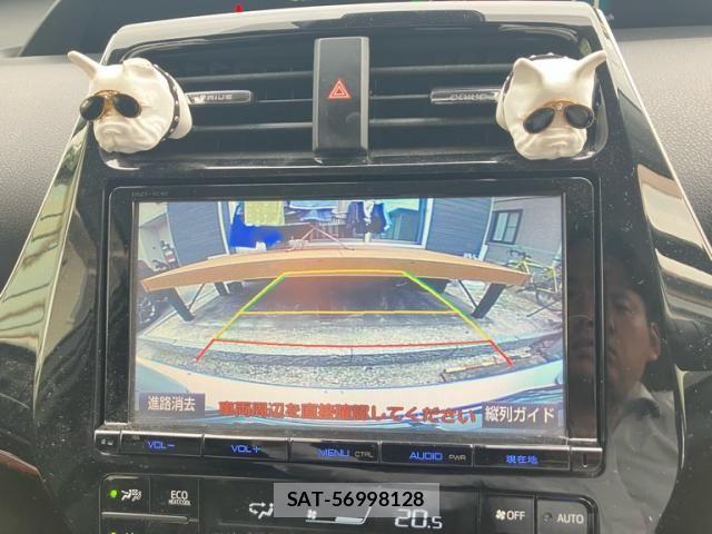 Toyota PRIUS 2017-02 8881649-12