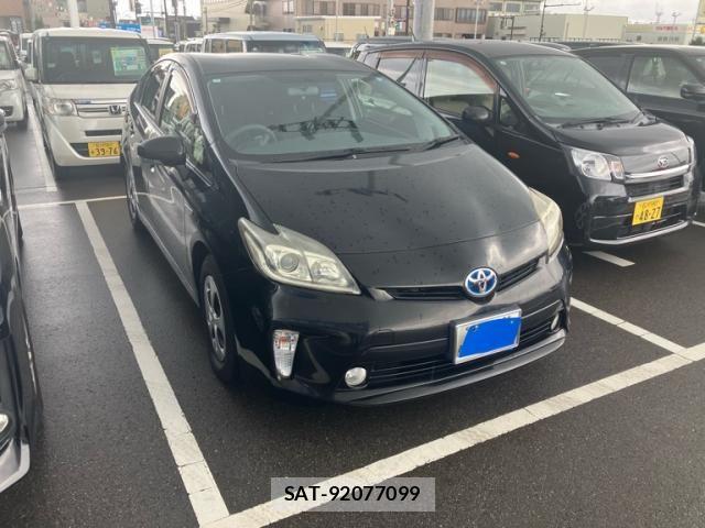 Toyota PRIUS 2015-07 8881662-1