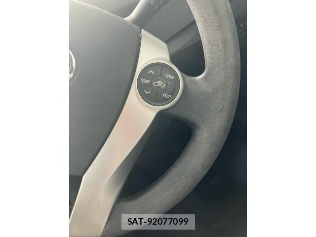 Toyota PRIUS 2015-07 8881662-6