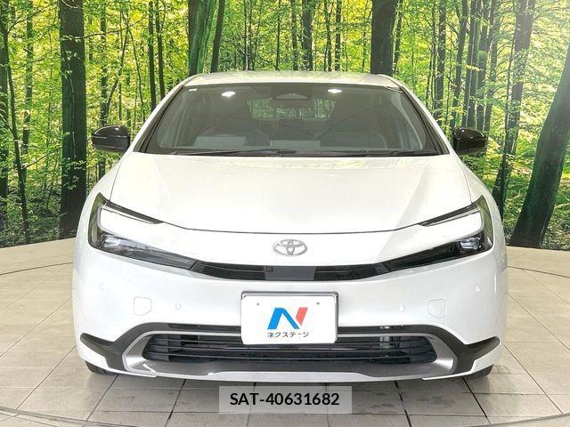 Toyota PRIUS 2024-06 8881595-13