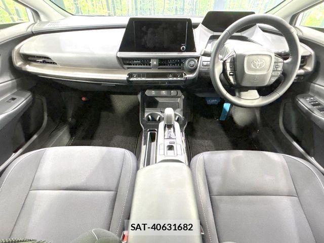 Toyota PRIUS 2024-06 8881595-1
