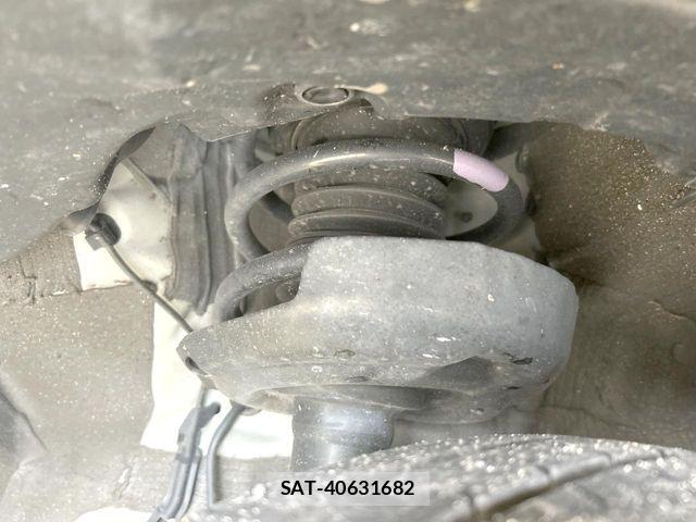 Toyota PRIUS 2024-06 8881595-19