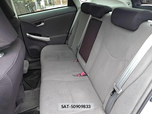 Toyota PRIUS 2010-07 8881642-20