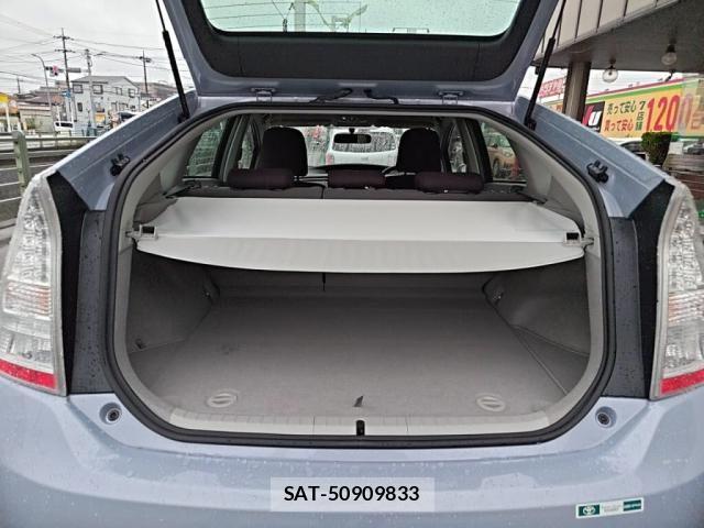 Toyota PRIUS 2010-07 8881642-25