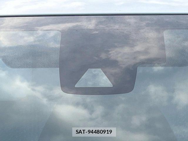 Toyota PRIUS 2015-12 8881640-2