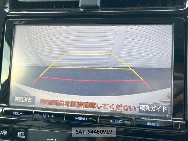 Toyota PRIUS 2015-12 8881640-4