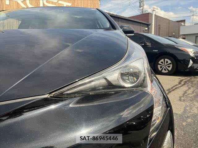 Toyota PRIUS 2016-10 8881612-20