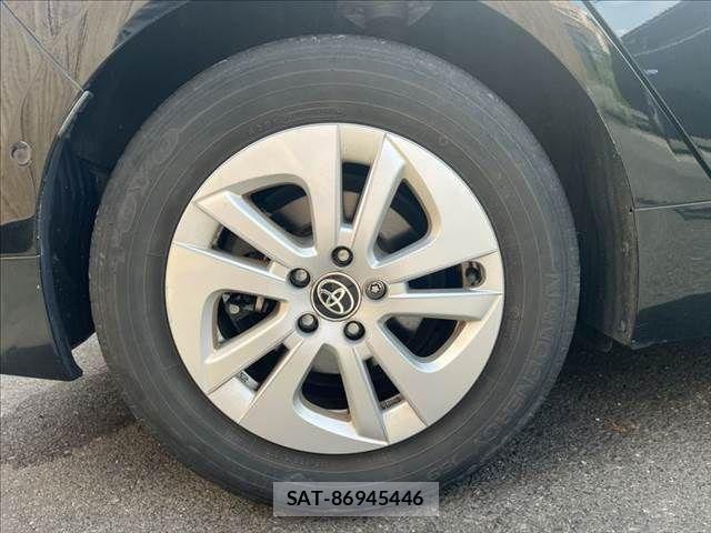 Toyota PRIUS 2016-10 8881612-27