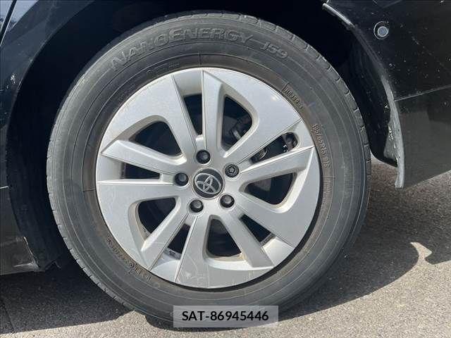Toyota PRIUS 2016-10 8881612-28
