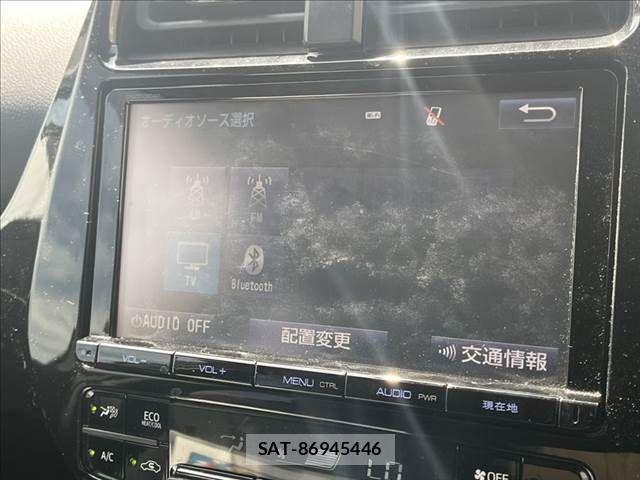 Toyota PRIUS 2016-10 8881612-4