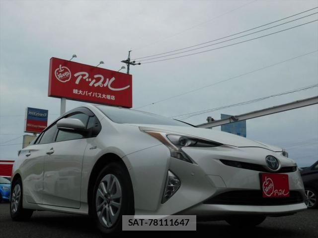 Toyota PRIUS 2017-10 8881639-5