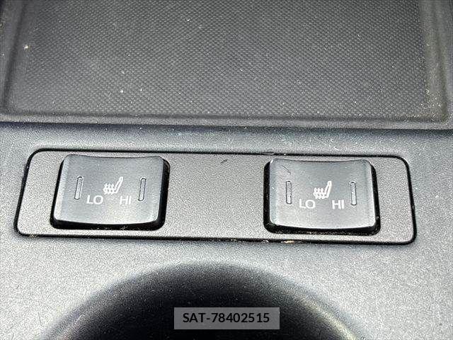 Toyota PRIUS 2019-12 8881609-7