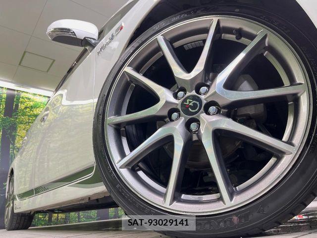 Toyota PRIUS 2015-09 8881646-14