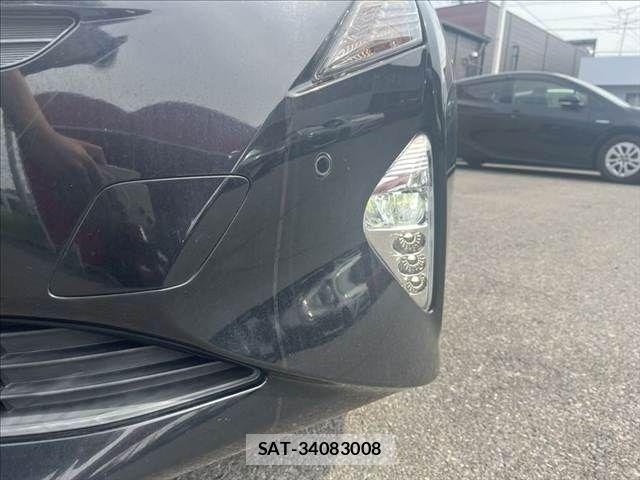 Toyota PRIUS 2016-07 8881633-11