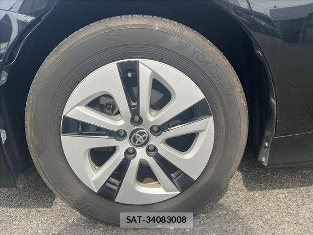 Toyota PRIUS 2016-07 8881633-12