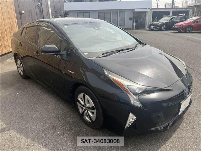 Toyota PRIUS 2016-07 8881633-14