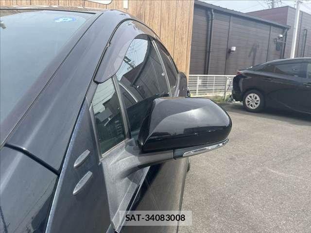 Toyota PRIUS 2016-07 8881633-24