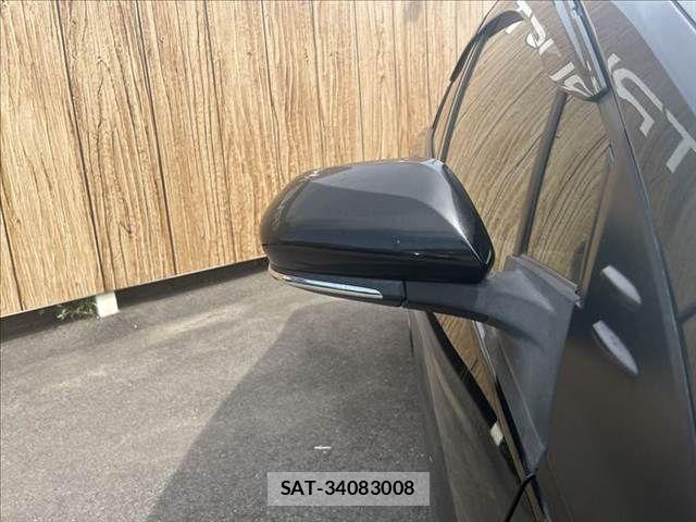 Toyota PRIUS 2016-07 8881633-25