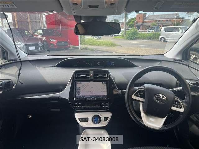 Toyota PRIUS 2016-07 8881633-2