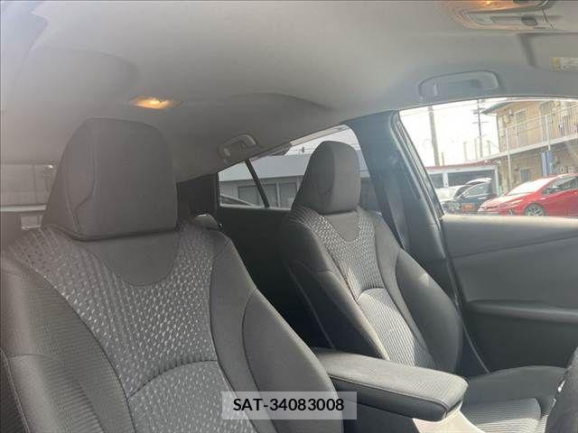 Toyota PRIUS 2016-07 8881633-6