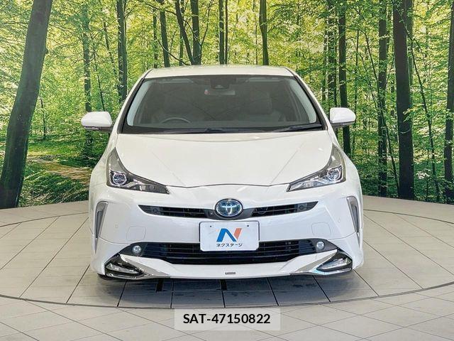 Toyota PRIUS 2019-08 8881613-13