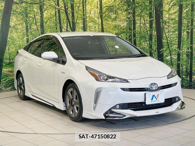 Toyota PRIUS 2019-08 8881613-15