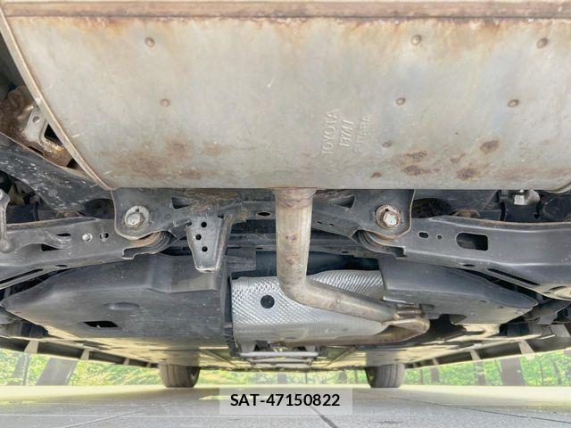 Toyota PRIUS 2019-08 8881613-18