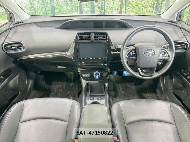 Toyota PRIUS 2019-08 8881613-1