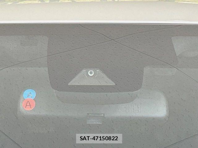Toyota PRIUS 2019-08 8881613-5