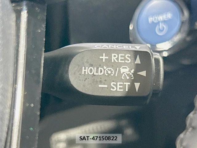 Toyota PRIUS 2019-08 8881613-6