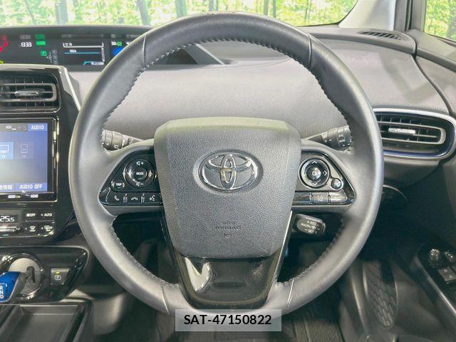 Toyota PRIUS 2019-08 8881613-7