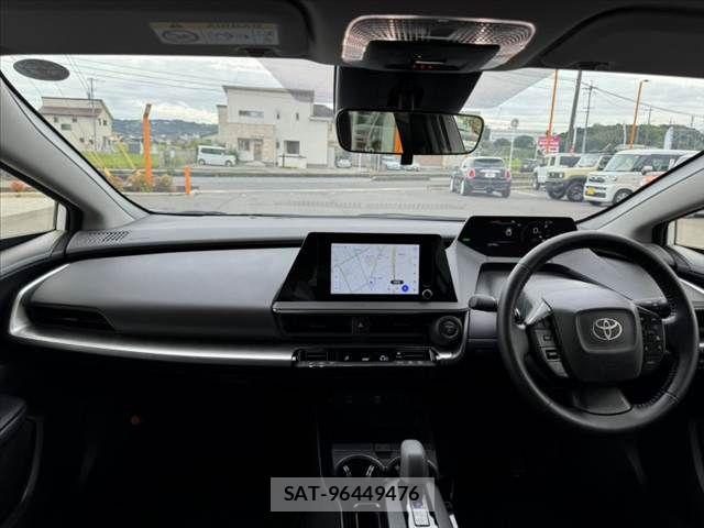 Toyota PRIUS 2025-07 8881596-1