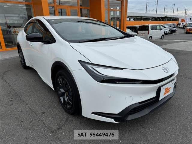 Toyota PRIUS 2025-07 8881596-7