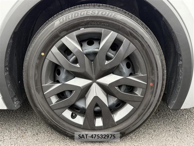 Toyota PRIUS 2024-01 8881597-12