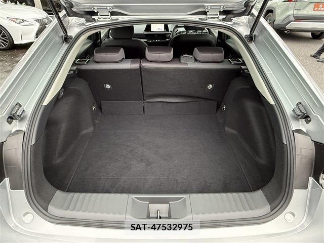 Toyota PRIUS 2024-01 8881597-15