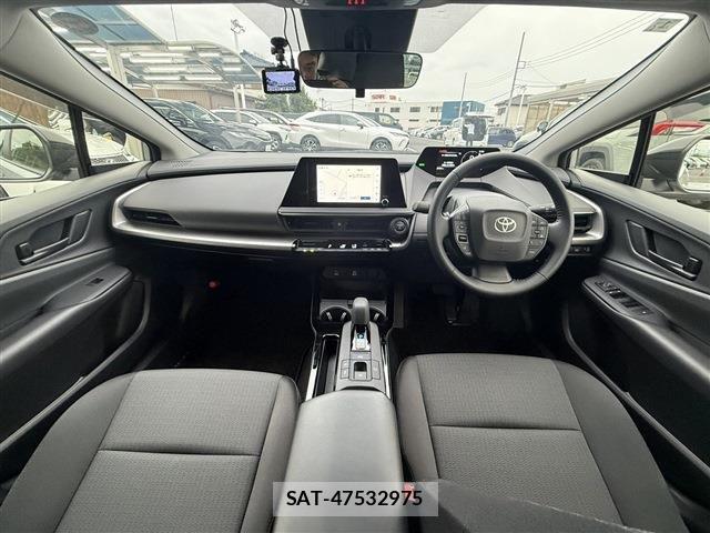 Toyota PRIUS 2024-01 8881597-16