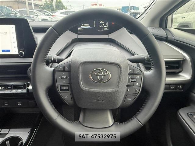 Toyota PRIUS 2024-01 8881597-17