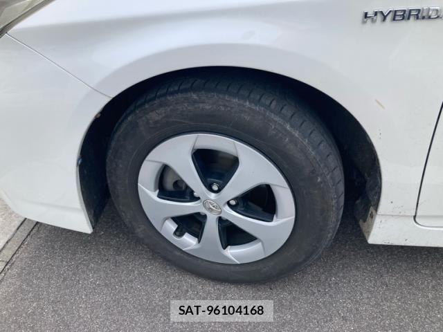 Toyota PRIUS 2012-02 8881670-9