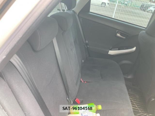 Toyota PRIUS 2012-02 8881670-15