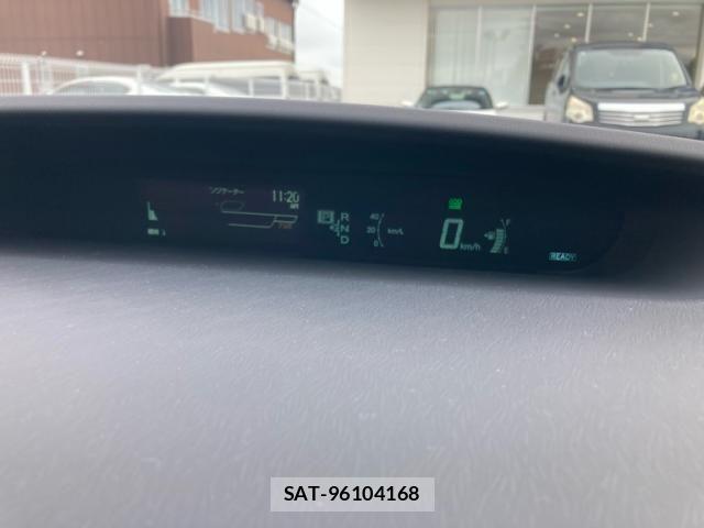 Toyota PRIUS 2012-02 8881670-17