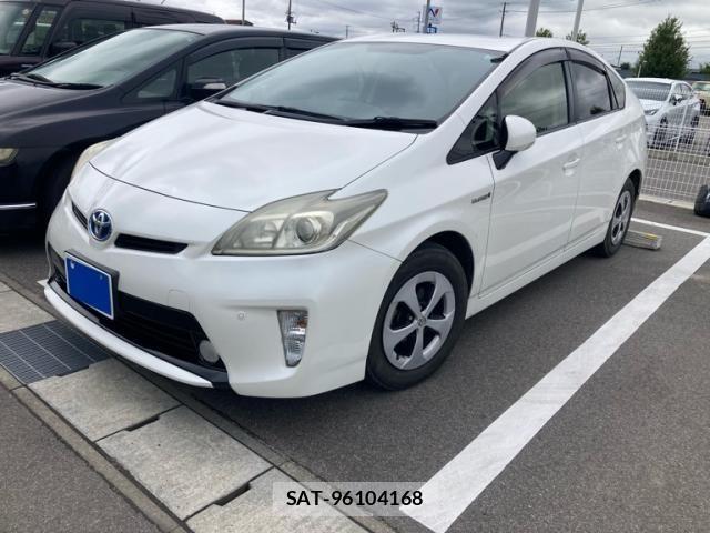 Toyota PRIUS 2012-02 8881670-2
